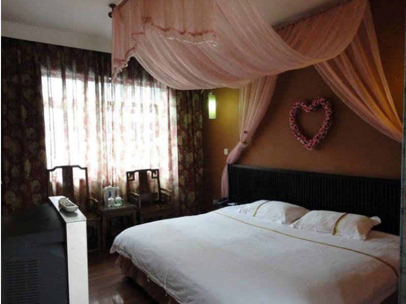 צ'נגדו Starway Flower Hotel מראה חיצוני תמונה